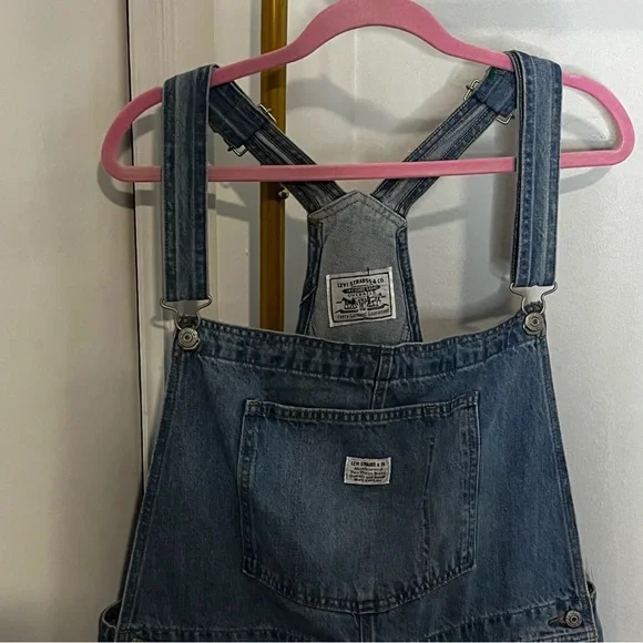 Levi’s Vintage Women's Shortalls In the Field Light Wash Size XL